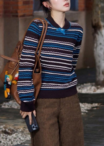 Effortlessly Elegant Sweater with a Timeless Design