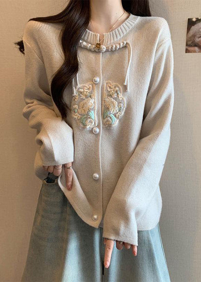 Elegantly Styled Coat for Everyday Wear