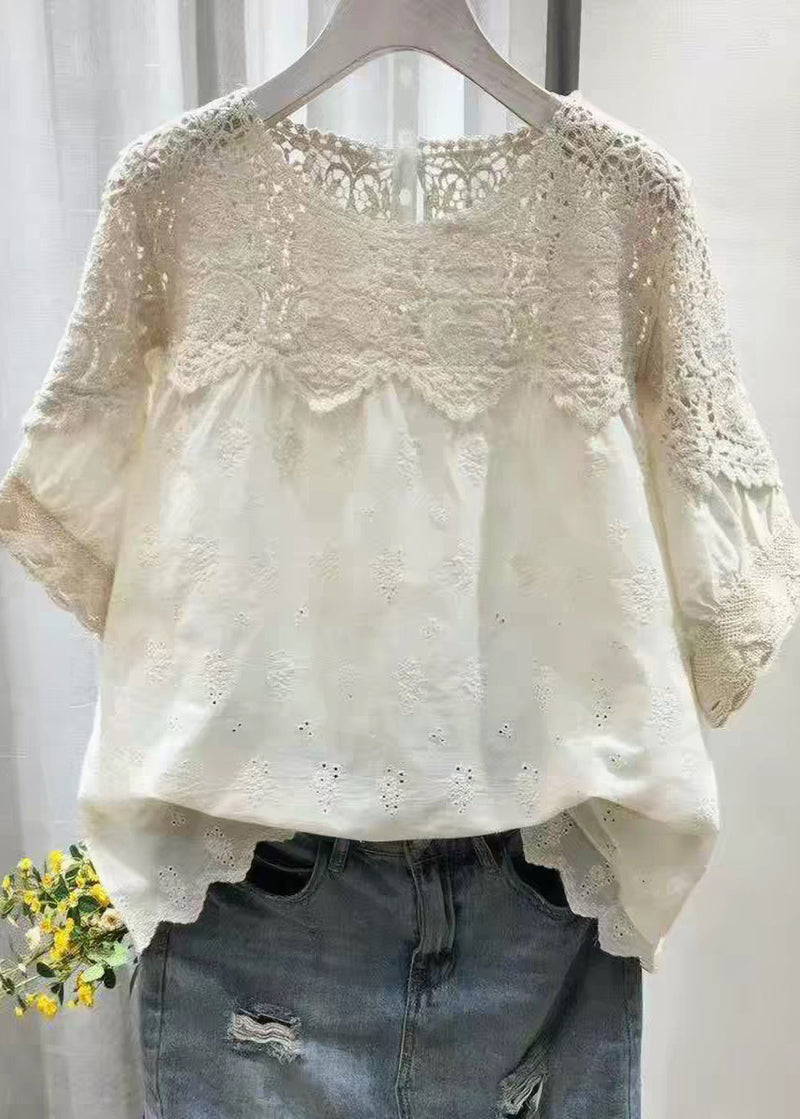 Effortlessly Elegant Top with a Timeless Design