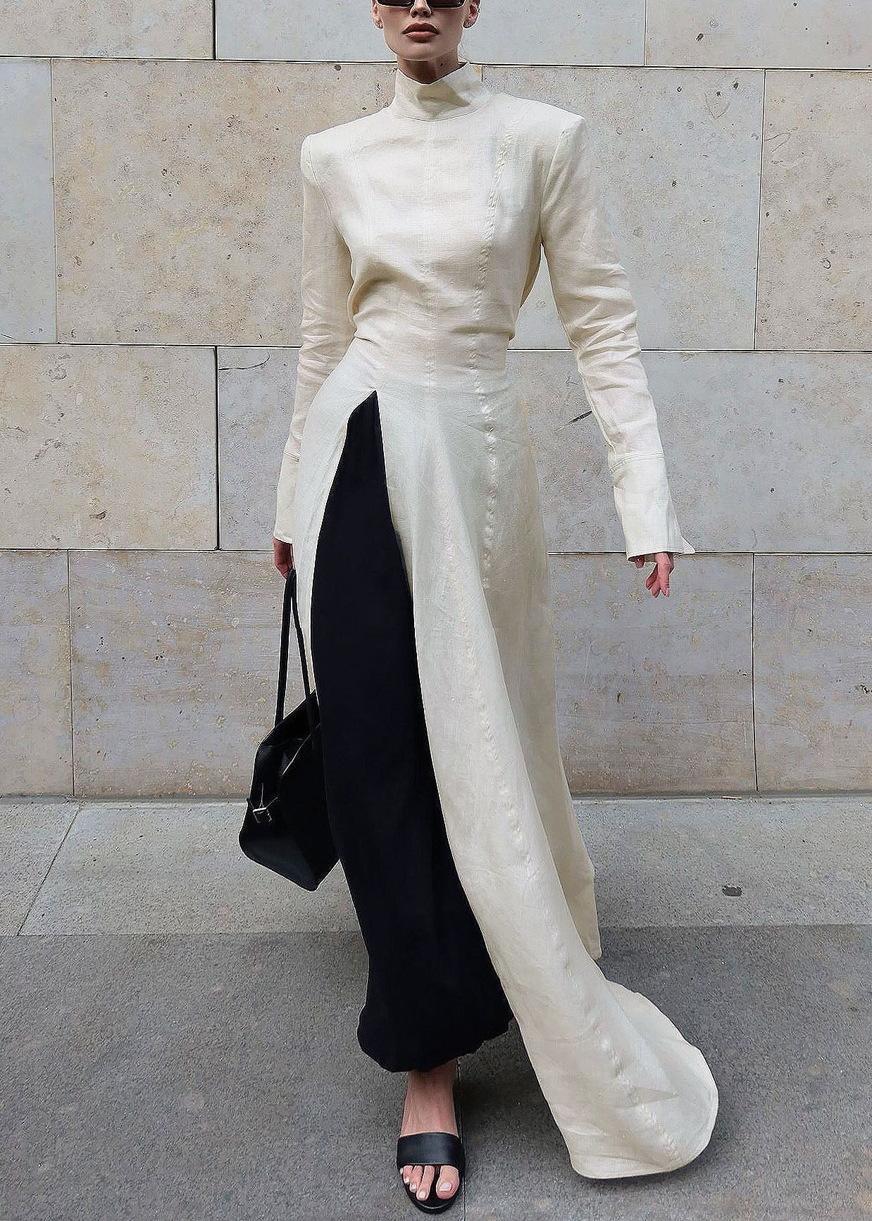 Effortlessly Elegant Dress with a Timeless Design