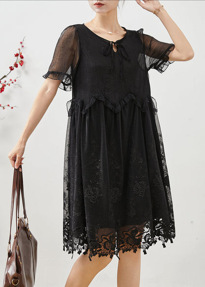 Effortlessly Elegant Dress with a Timeless Design
