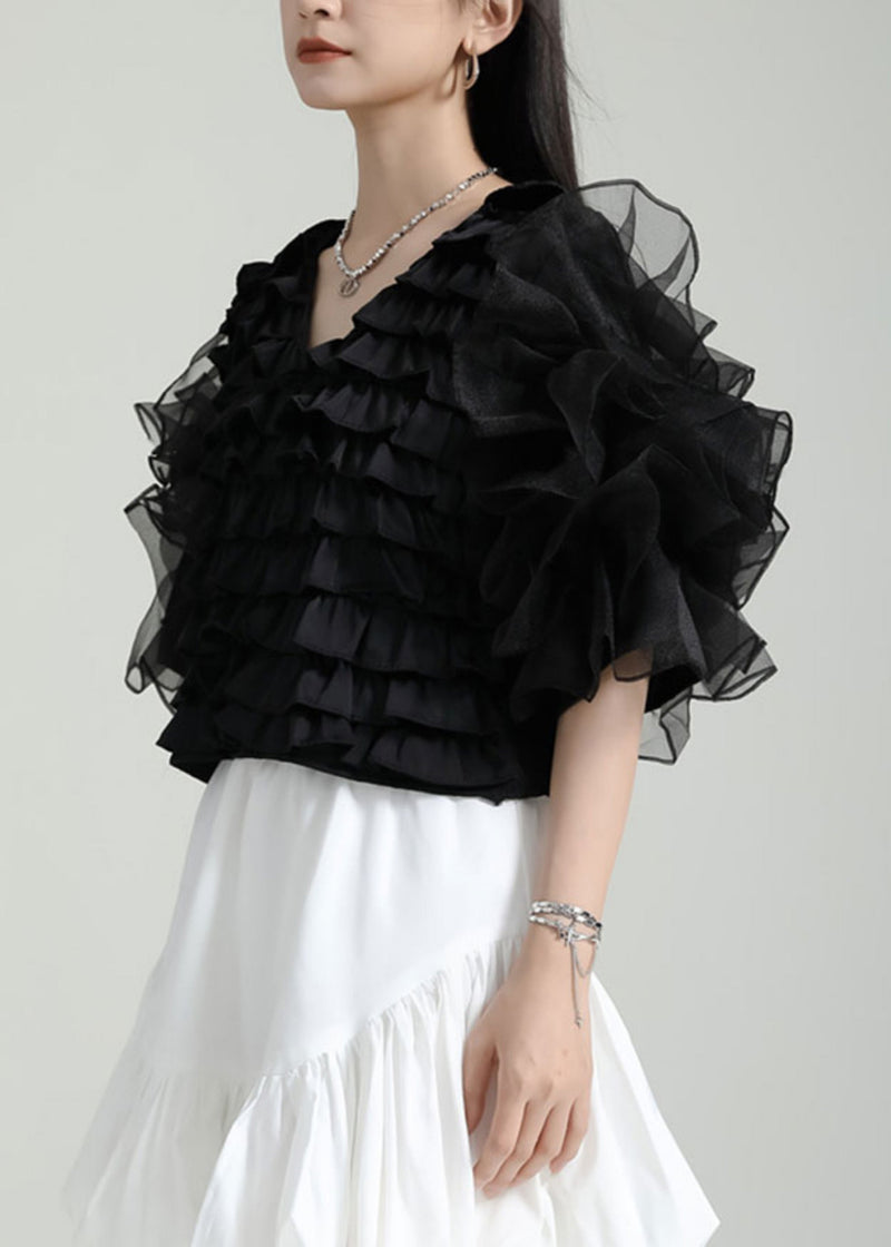 Sophisticated Blouse with a Clean Classic Look