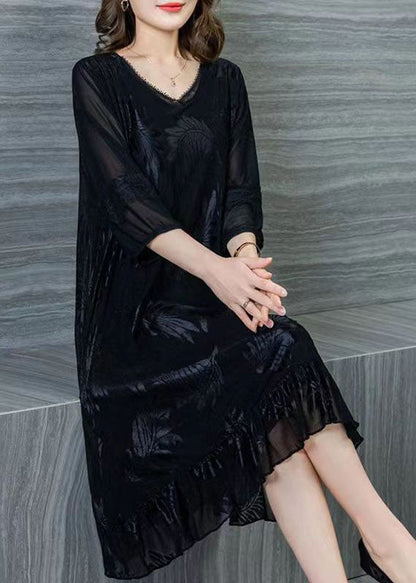 Sophisticated Dress with a Clean Classic Look