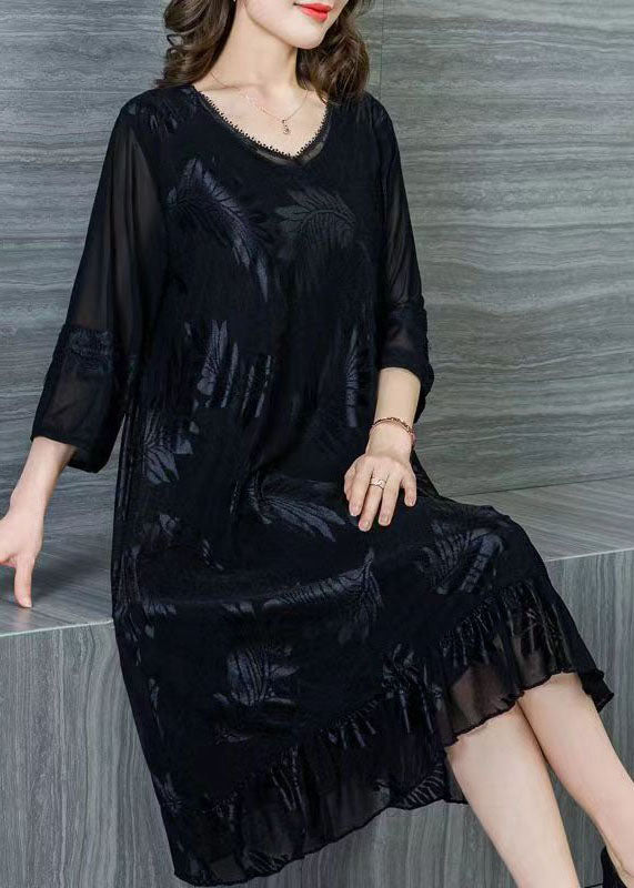 Sophisticated Dress with a Clean Classic Look