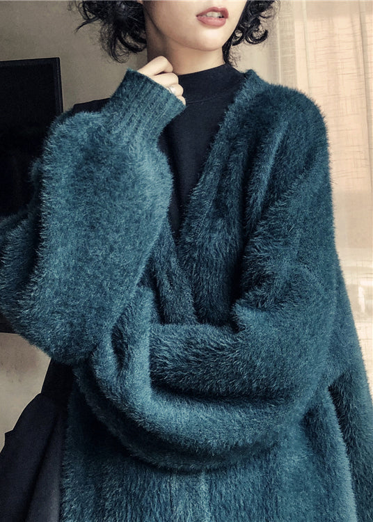 Well Tailored Cardigan with a Graceful Silhouette