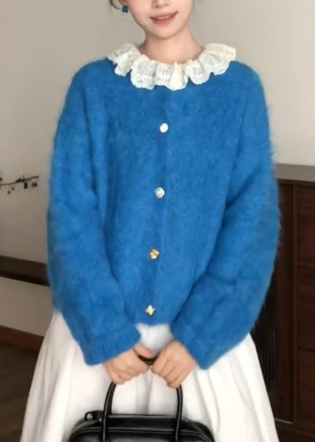 Beautifully Crafted Cardigan in a Classic Style