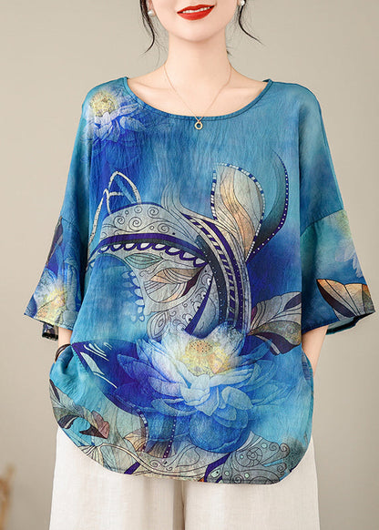 Effortlessly Elegant Top with a Timeless Design