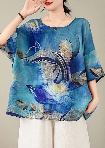 Effortlessly Elegant Top with a Timeless Design
