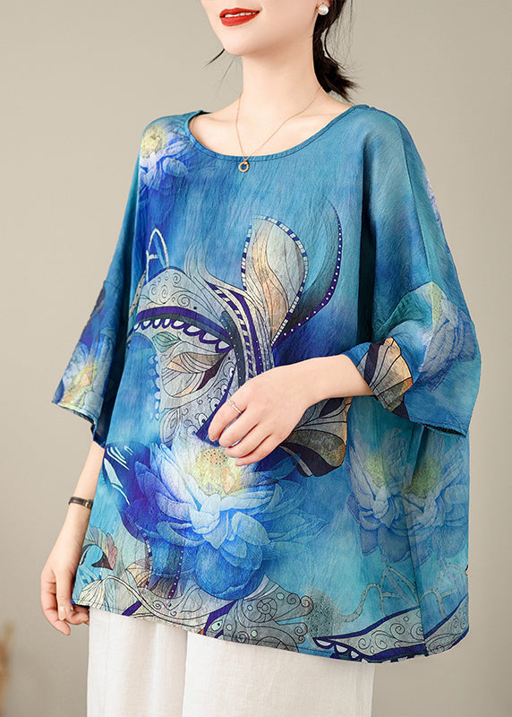 Effortlessly Elegant Top with a Timeless Design
