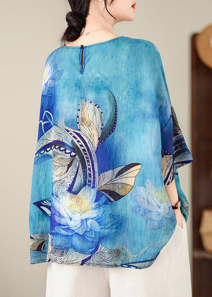 Effortlessly Elegant Top with a Timeless Design