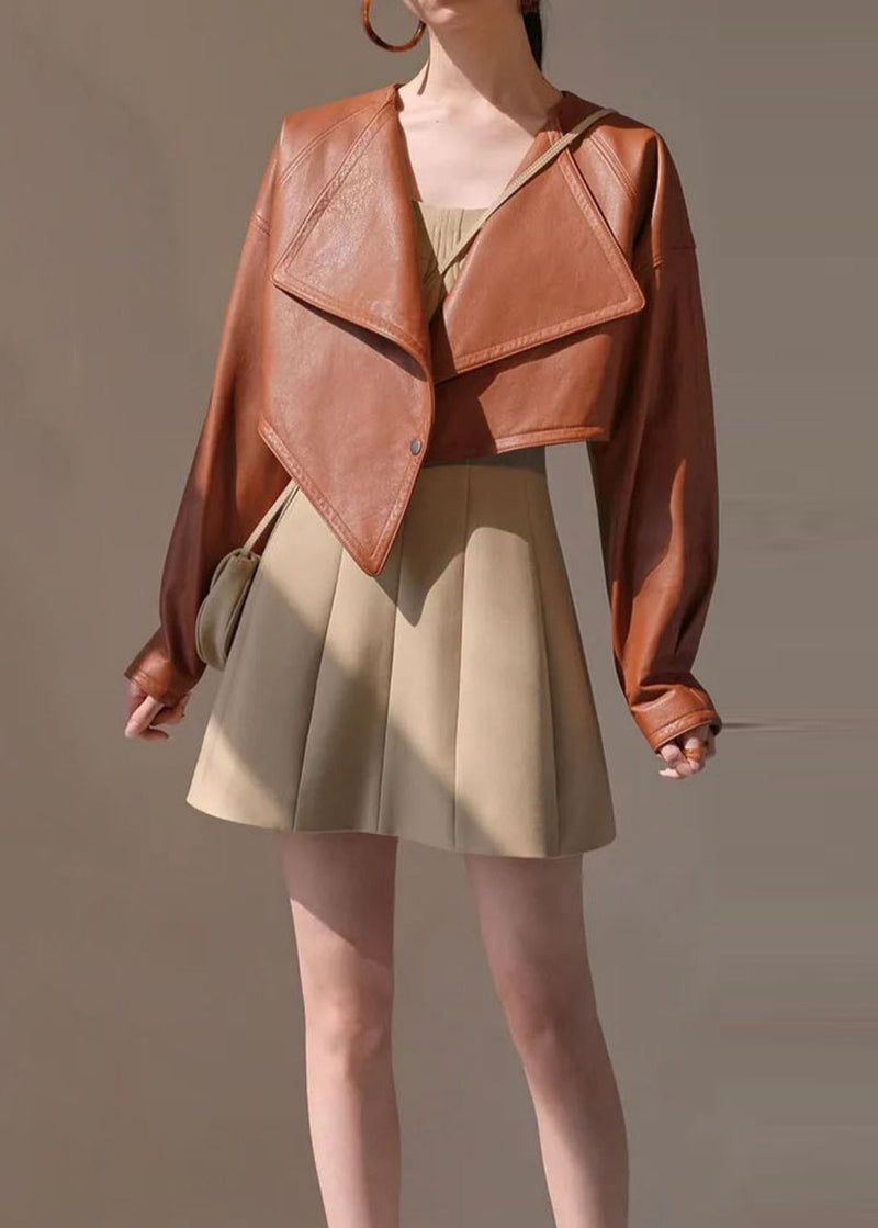 Well Tailored Coat with a Graceful Silhouette