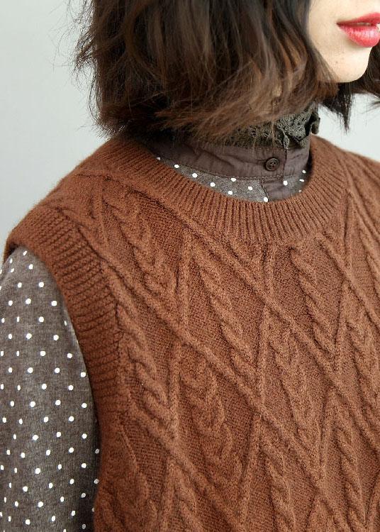 Well Tailored Garment with a Graceful Silhouette