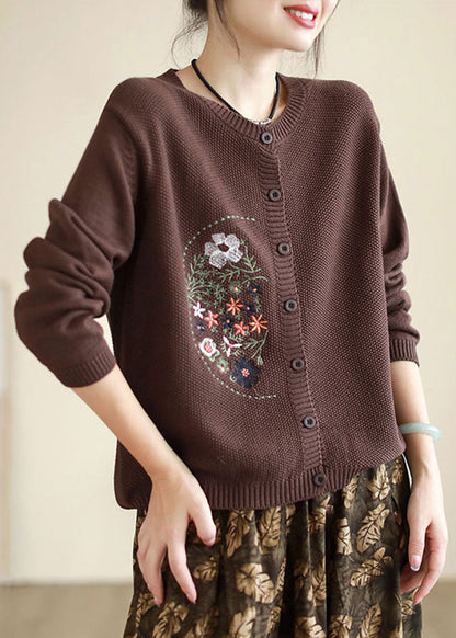A Vintage Style Coat with Delicate Timeless Details