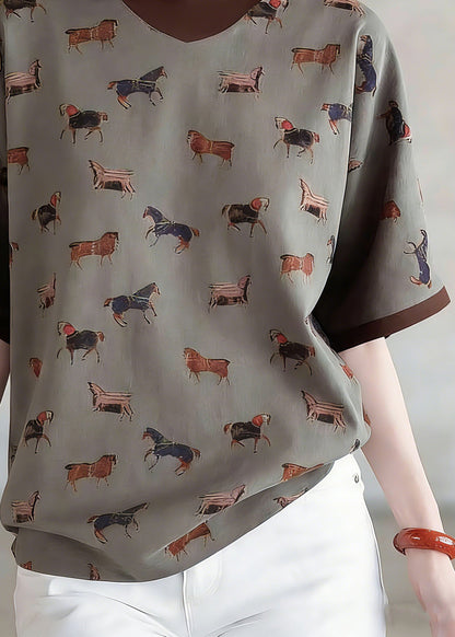 Effortlessly Elegant Top with a Timeless Design