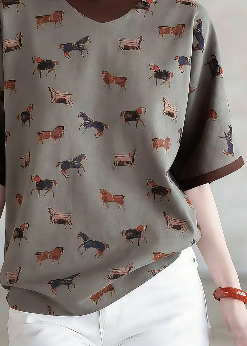 Effortlessly Elegant Top with a Timeless Design