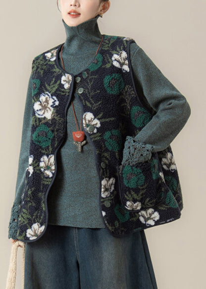 Gracefully Styled Coat for Any Occasion