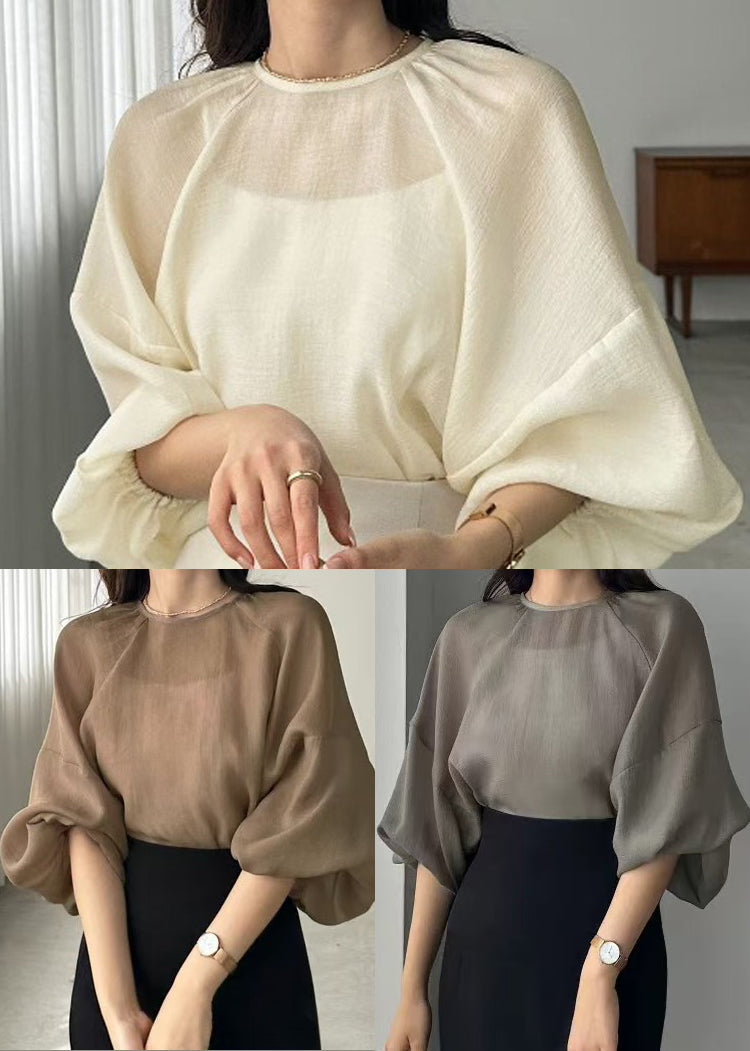 Effortlessly Elegant Top with a Timeless Design