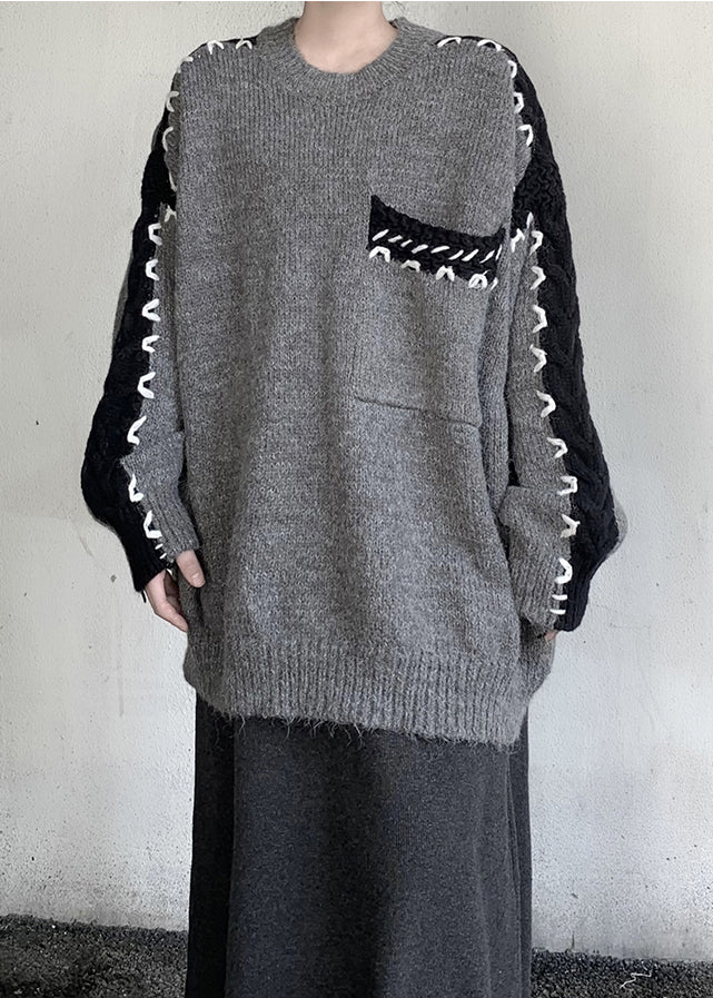 Well Tailored Sweater with a Graceful Silhouette