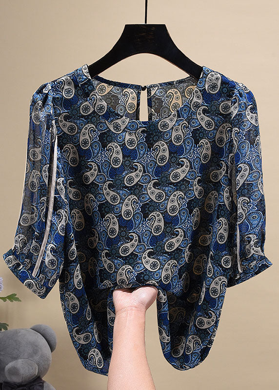 Elegantly Styled Blouse for Everyday Wear