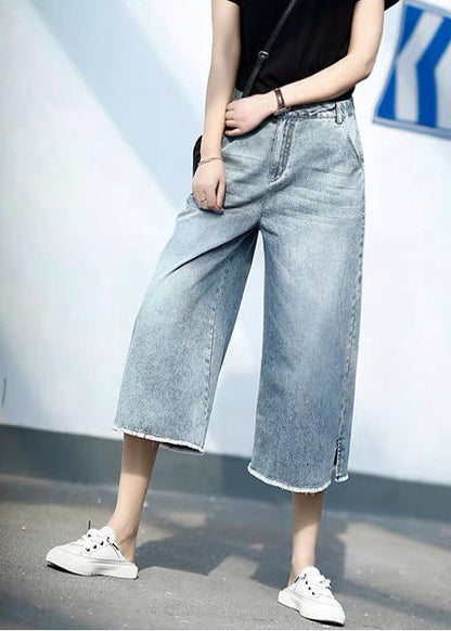 Elegantly Styled Trousers for Everyday Wear