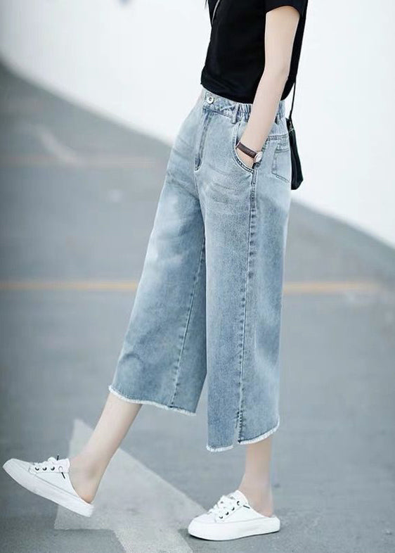 Elegantly Styled Trousers for Everyday Wear