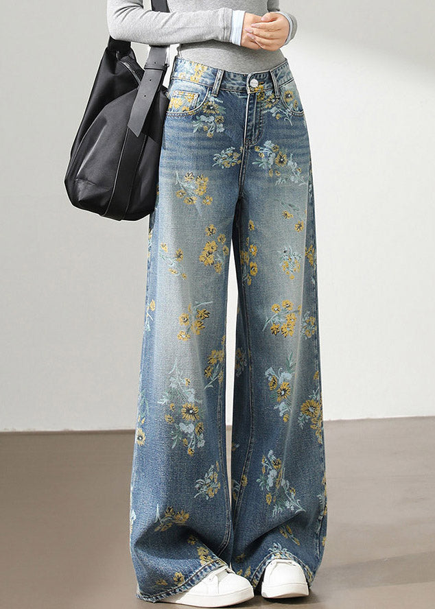 Effortlessly Elegant Pants with a Timeless Design