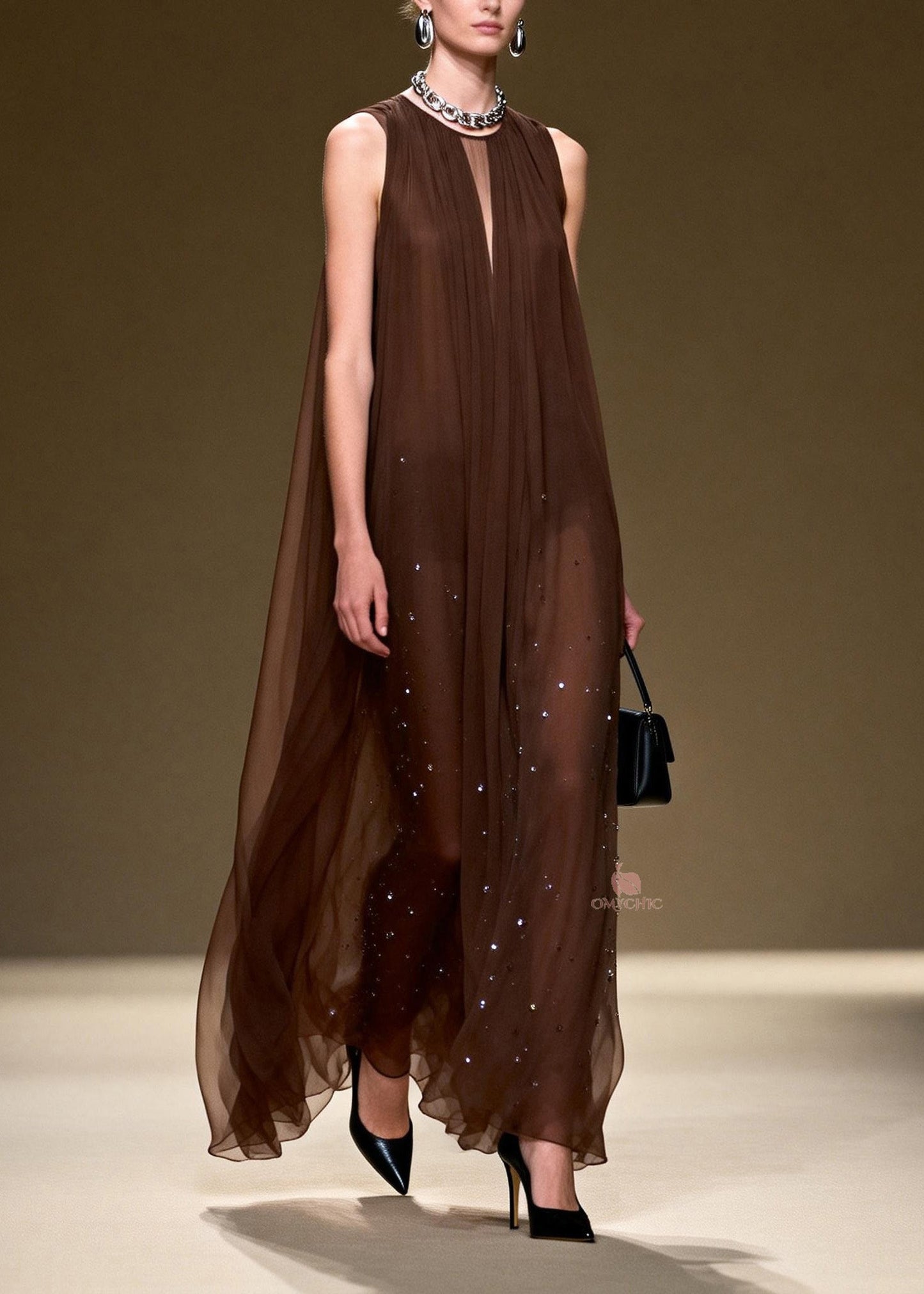 Effortlessly Elegant Dress with a Timeless Design