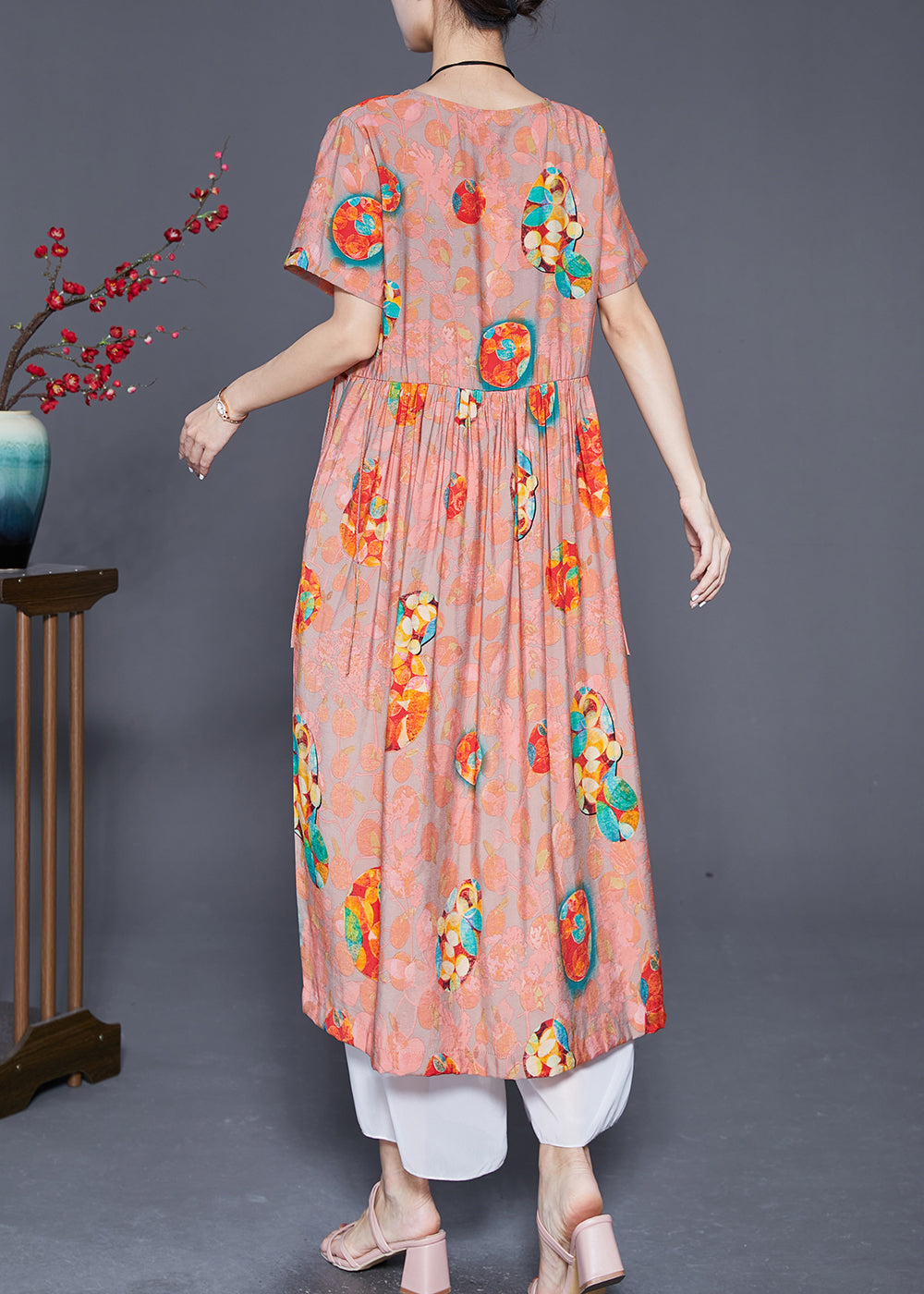 Beautifully Crafted Dress in a Classic Style