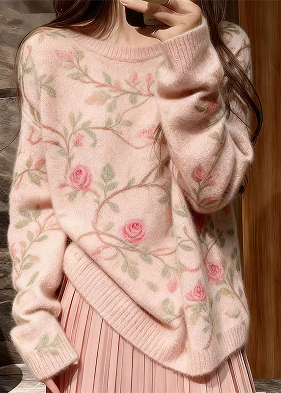 Classic Vintage Sweater with a Flattering Fit