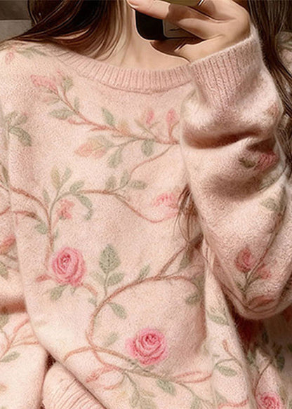 Classic Vintage Sweater with a Flattering Fit