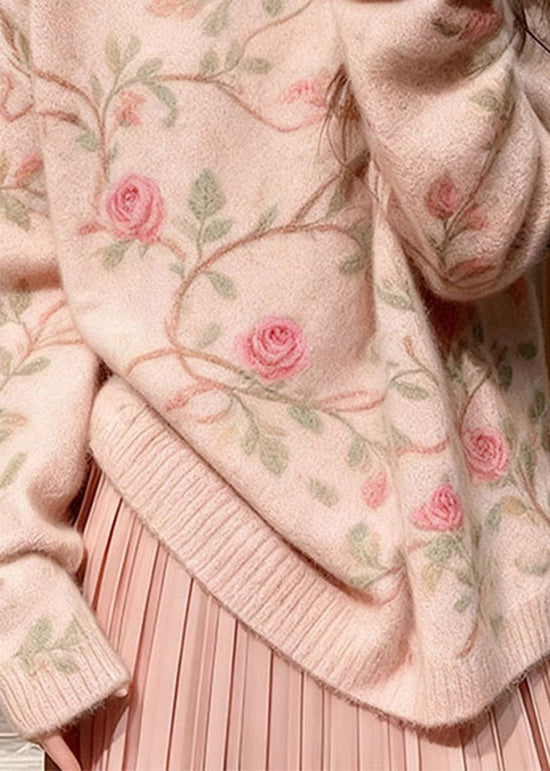 Classic Vintage Sweater with a Flattering Fit