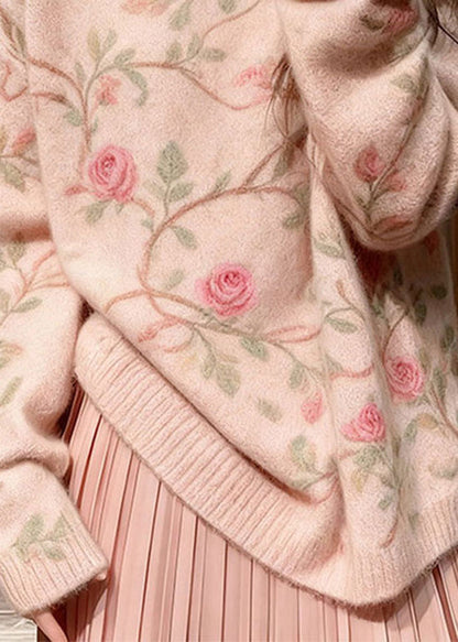 Classic Vintage Sweater with a Flattering Fit