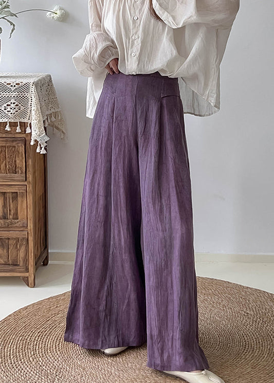 Well Tailored Trousers with a Graceful Silhouette