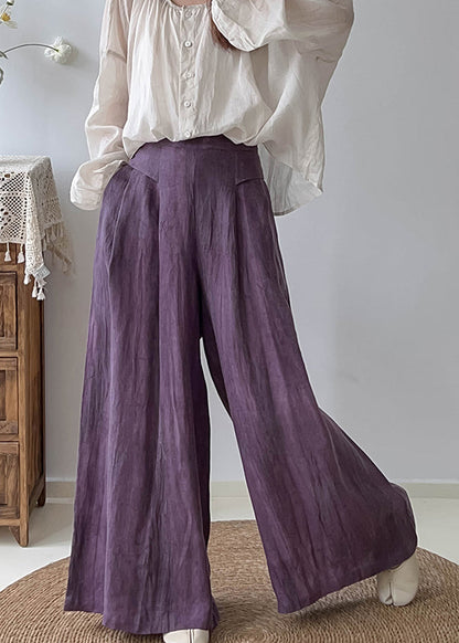 Well Tailored Trousers with a Graceful Silhouette
