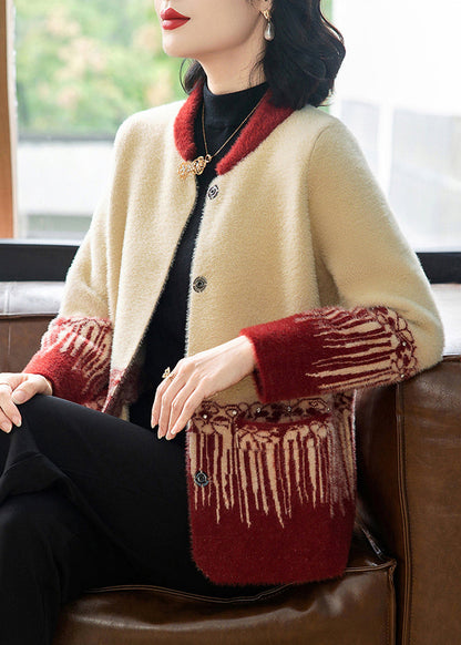 Well Tailored Coat with a Graceful Silhouette