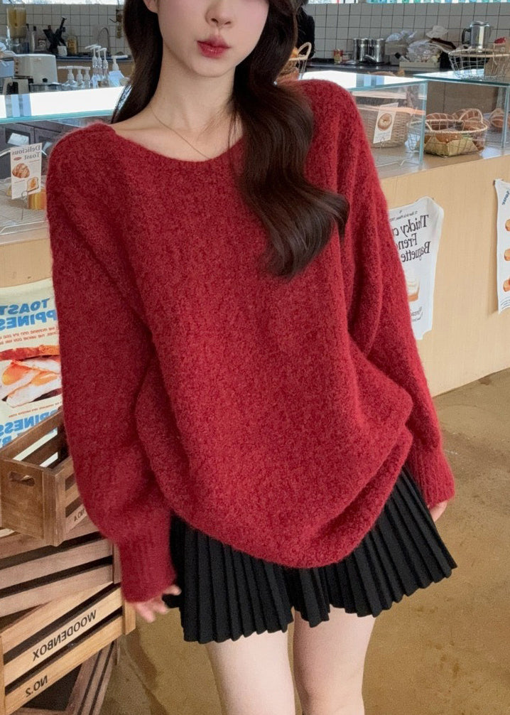 Well Tailored Sweater with a Graceful Silhouette