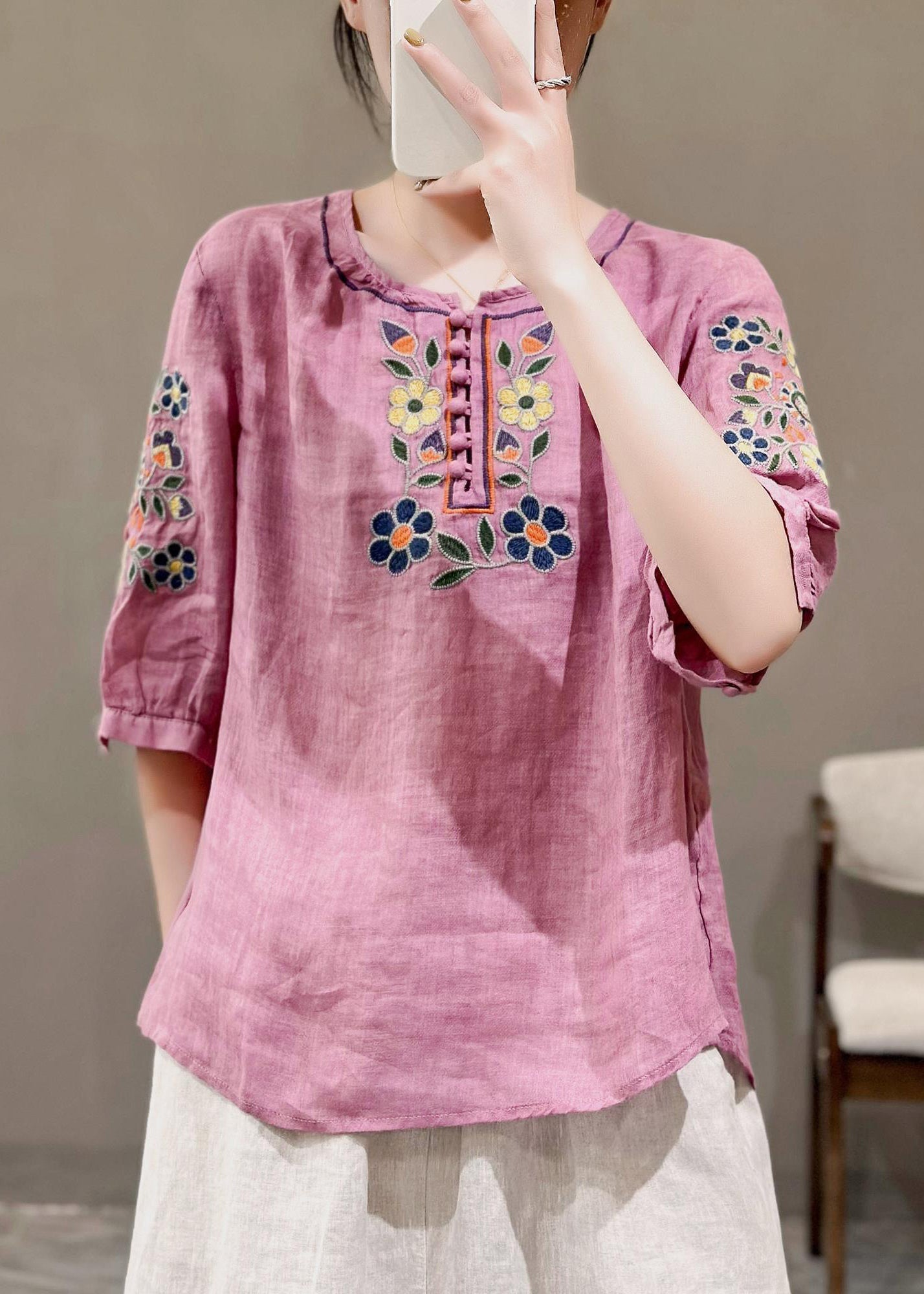 Elegantly Styled Shirt for Everyday Wear