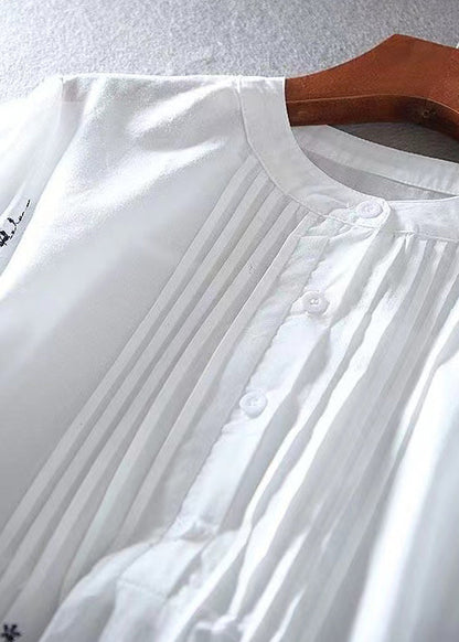 Beautifully Crafted Blouse in a Classic Style