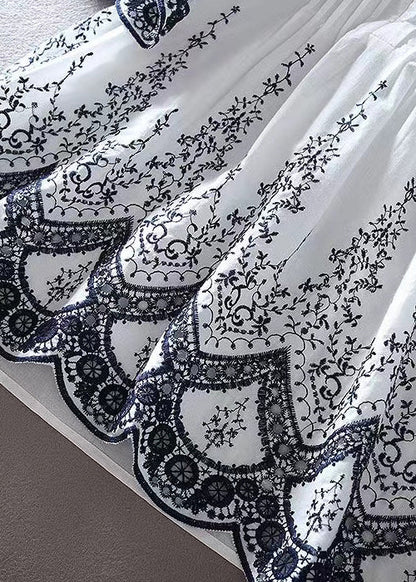 Beautifully Crafted Blouse in a Classic Style