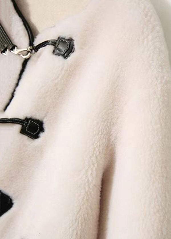 Sophisticated Coat with a Clean Classic Look