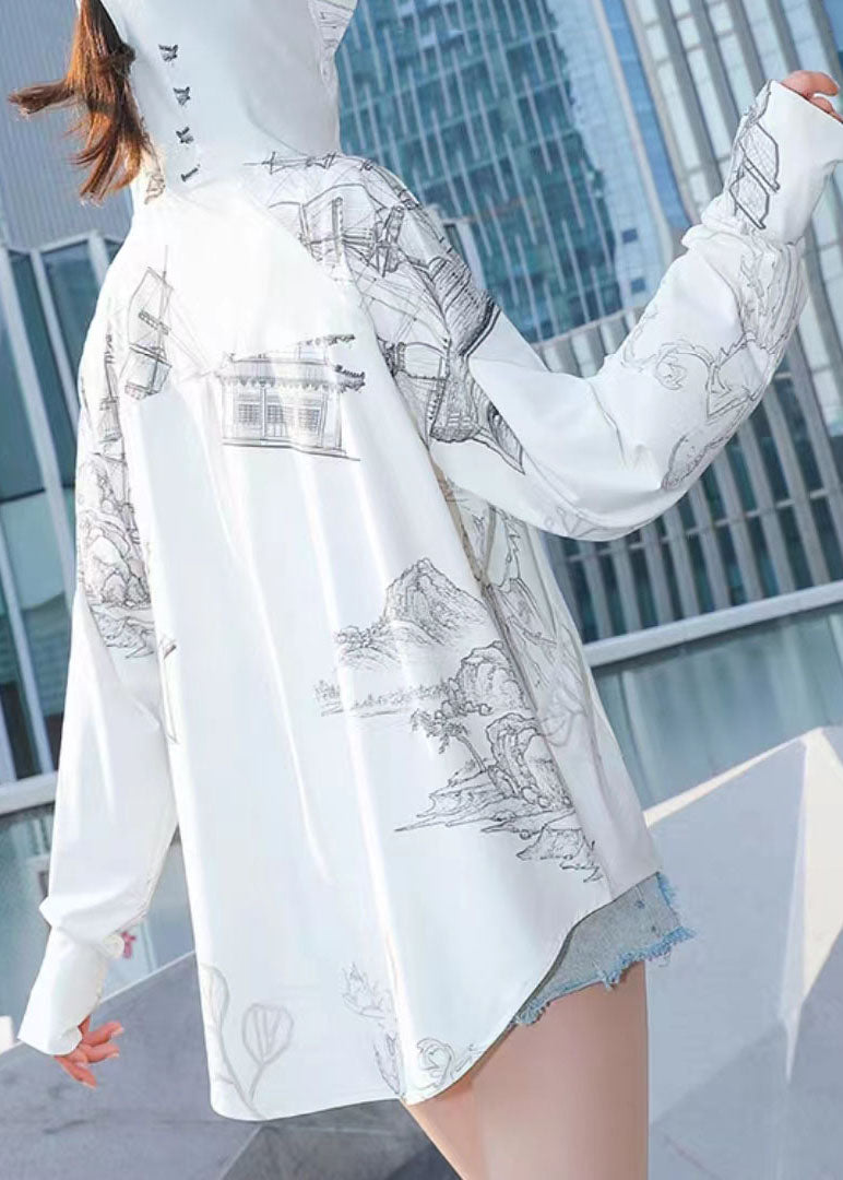 Well Tailored Coat with a Graceful Silhouette
