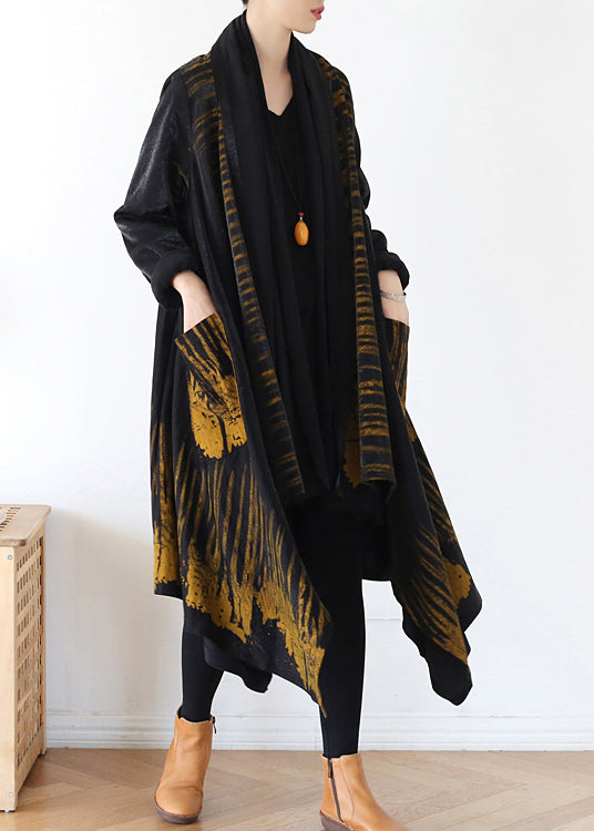 Gracefully Styled Coat for Any Occasion