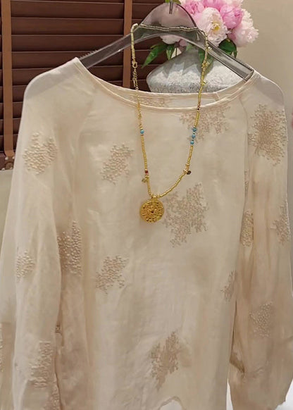 Gracefully Styled Blouse for Any Occasion