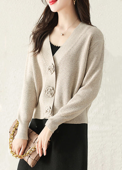Gracefully Styled Cardigan for Any Occasion