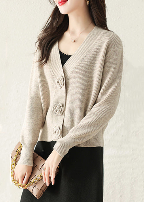 Gracefully Styled Cardigan for Any Occasion
