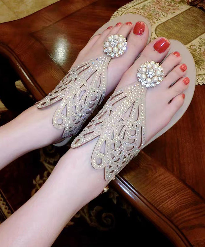 Graceful Orthopedic Sandals for Modern Look