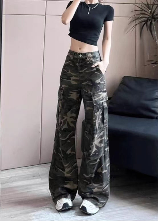 A Vintage Style Pants with Delicate Timeless Details