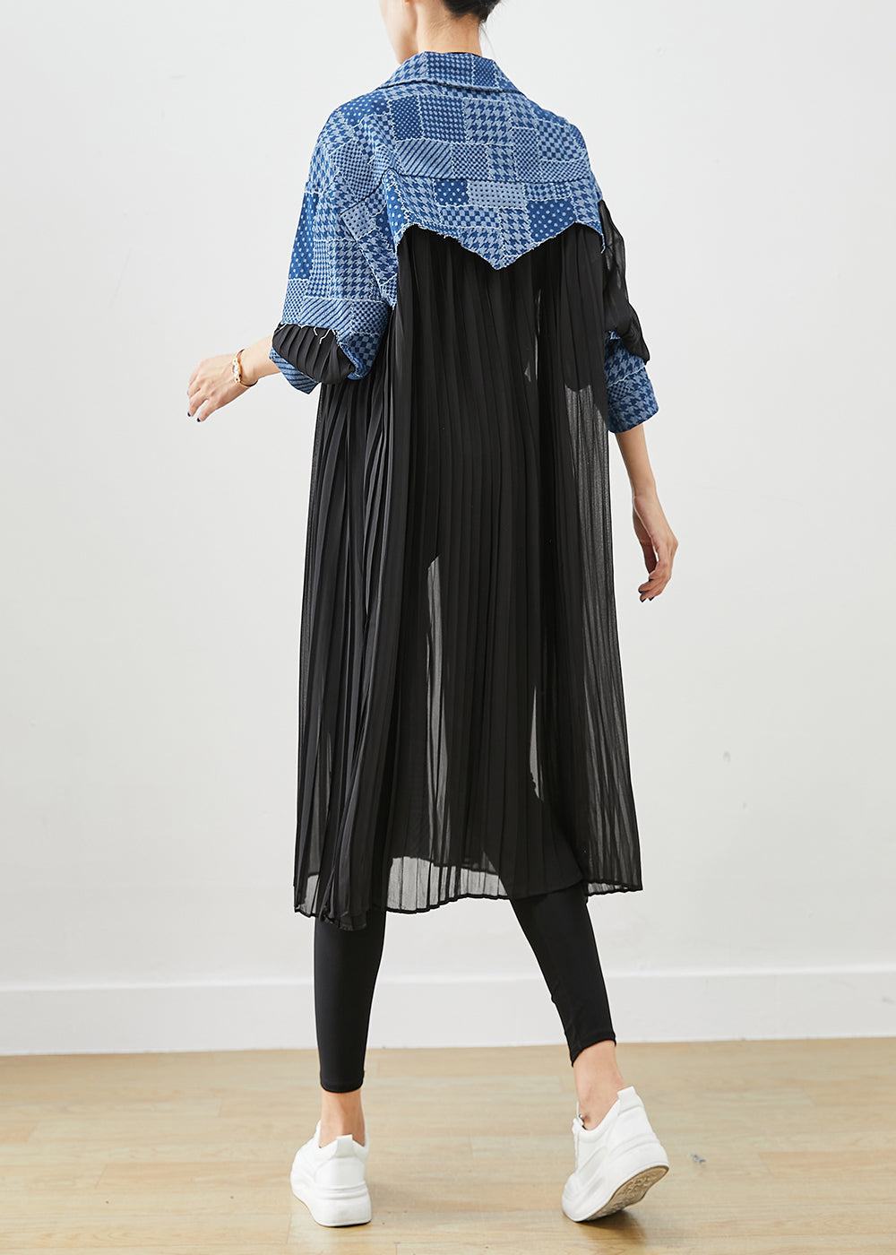 Classic Vintage Coat with a Flattering Fit