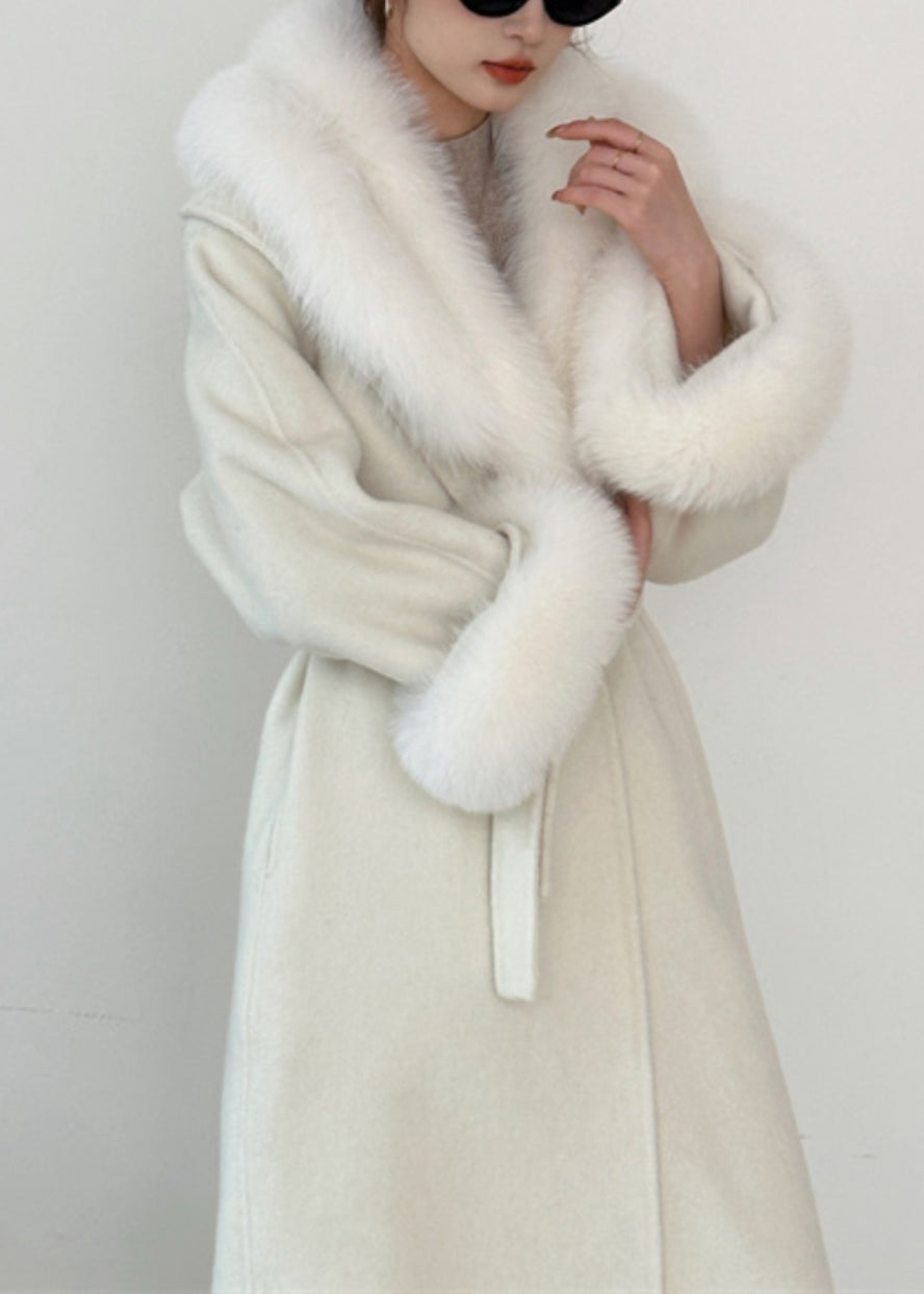 Gracefully Styled Coat for Any Occasion