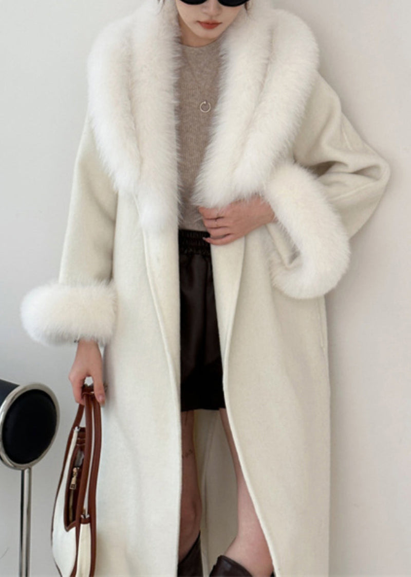 Gracefully Styled Coat for Any Occasion
